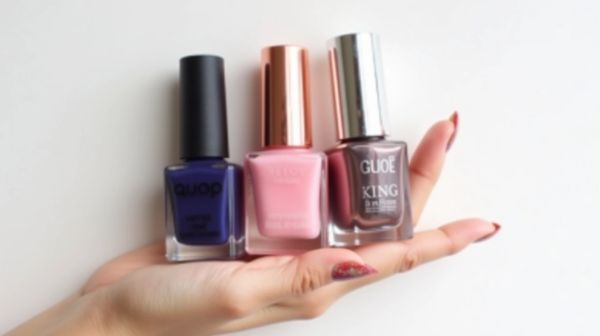 Vernis mat, satiné ou brillant : le choix se joue à l'usage